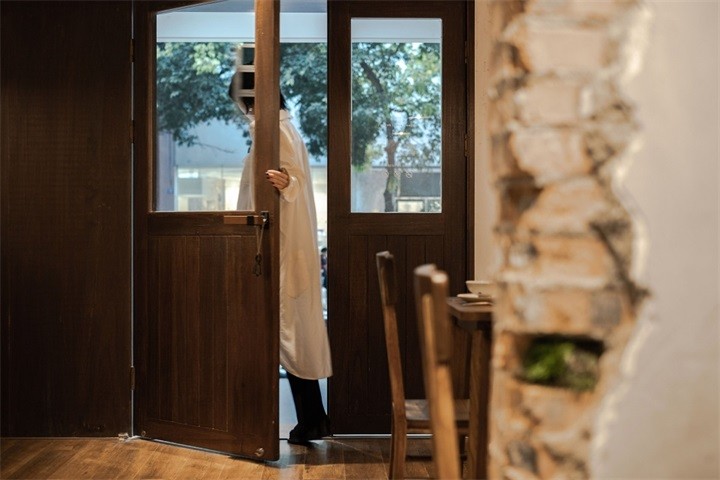 以原生木色為主基調(diào)的咖啡廳設(shè)計效果-第2張圖片-上海古都建筑設(shè)計集團(tuán) 以原生木色為主基調(diào)的咖啡廳設(shè)計效果-第2張圖片-上海古都建筑設(shè)計集團(tuán)