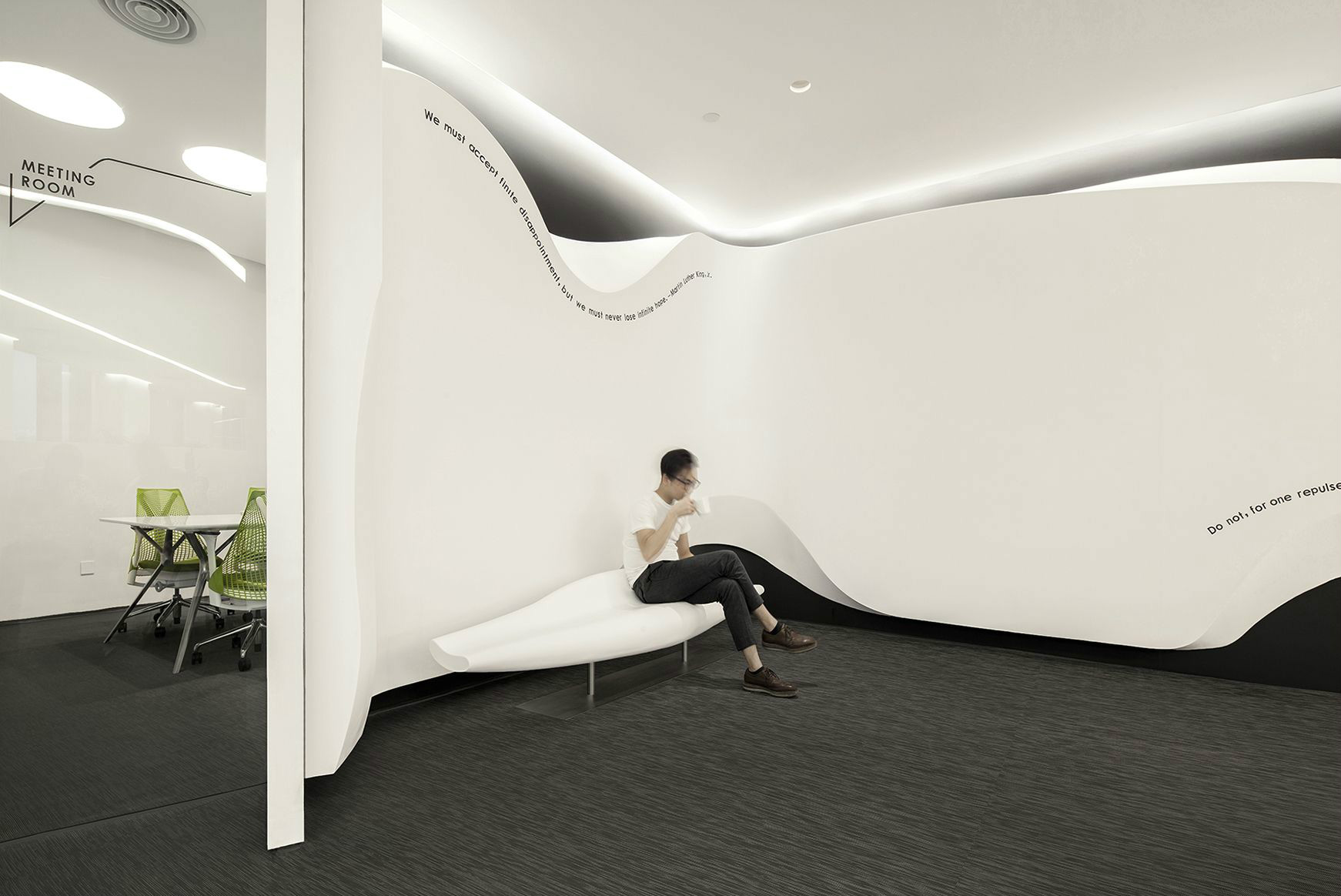 上海辦公室裝修博煒曼辦公空間裝修設計-第4張圖片-上海古都建筑設計集團 上海辦公室裝修博煒曼辦公空間裝修設計-第4張圖片-上海古都建筑設計集團