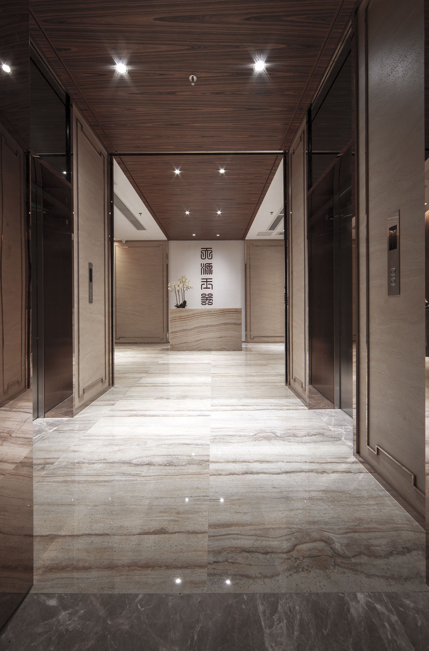 黃浦區(qū)玉器展廳辦公室裝修設計-第4張圖片-上海古都建筑設計集團 黃浦區(qū)玉器展廳辦公室裝修設計-第4張圖片-上海古都建筑設計集團