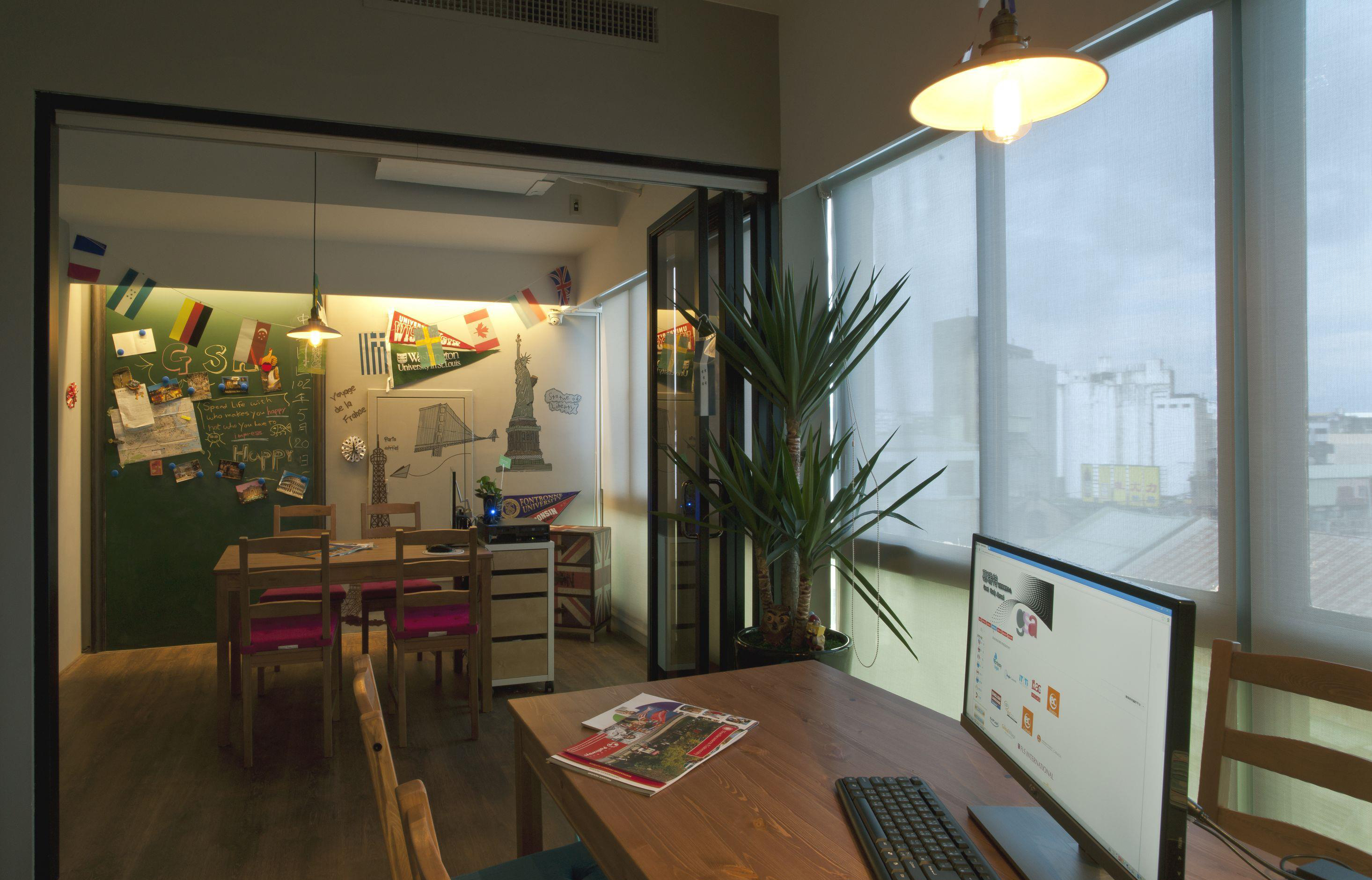 徐匯區(qū)復(fù)古圖書室裝修設(shè)計(jì)-第7張圖片-上海古都建筑設(shè)計(jì)集團(tuán) 徐匯區(qū)復(fù)古圖書室裝修設(shè)計(jì)-第7張圖片-上海古都建筑設(shè)計(jì)集團(tuán)