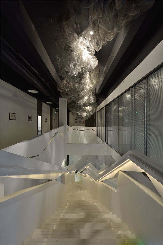 浦東新區(qū)科技風辦公室裝修設(shè)計-第2張圖片-上海古都建筑設(shè)計集團 浦東新區(qū)科技風辦公室裝修設(shè)計-第2張圖片-上海古都建筑設(shè)計集團