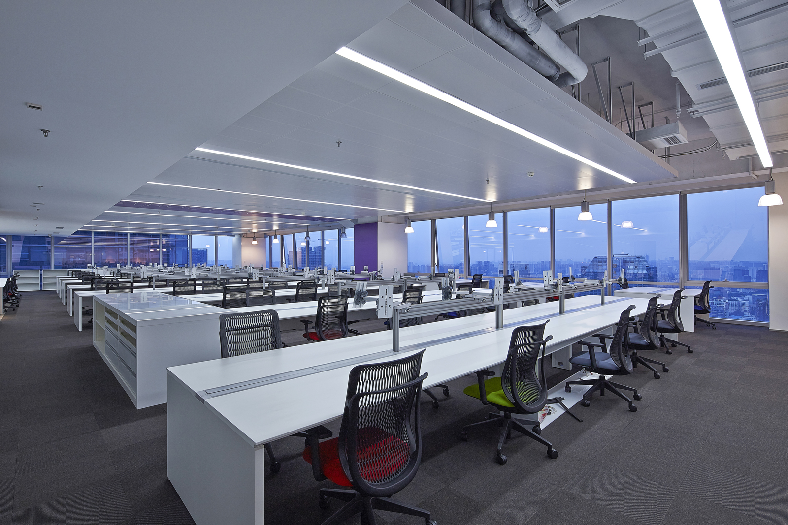 現代科技風辦公室裝修設計效果圖-第13張圖片-上海古都建筑設計集團 現代科技風辦公室裝修設計效果圖-第13張圖片-上海古都建筑設計集團