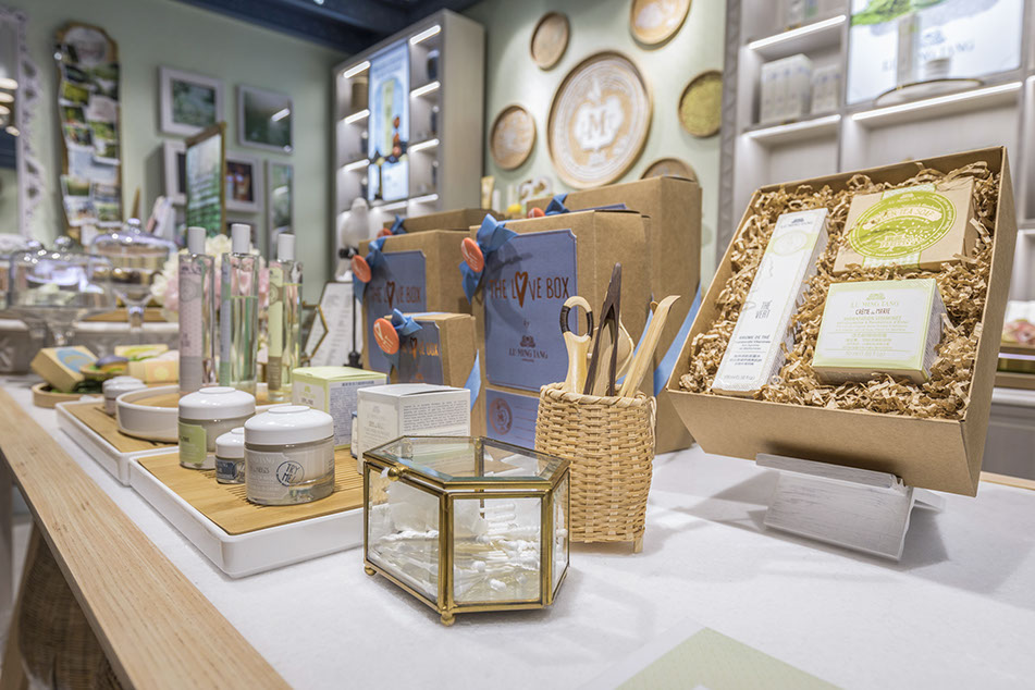 上海化妝品辦公室裝修設計-第4張圖片-上海古都建筑設計集團 上海化妝品辦公室裝修設計-第4張圖片-上海古都建筑設計集團