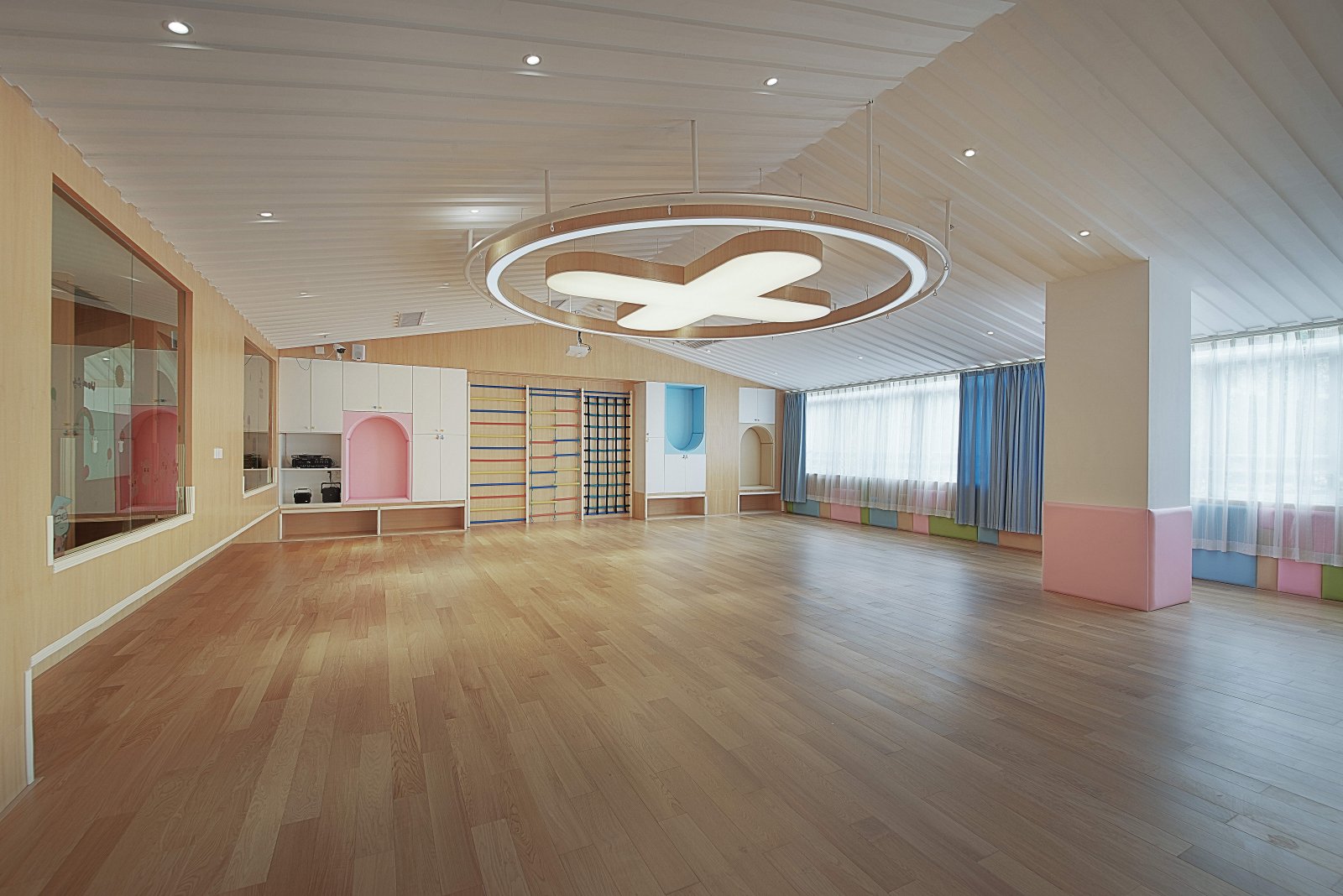 簡(jiǎn)約風(fēng)早教中心辦公室裝修設(shè)計(jì)-第4張圖片-上海古都建筑設(shè)計(jì)集團(tuán) 簡(jiǎn)約風(fēng)早教中心辦公室裝修設(shè)計(jì)-第4張圖片-上海古都建筑設(shè)計(jì)集團(tuán)