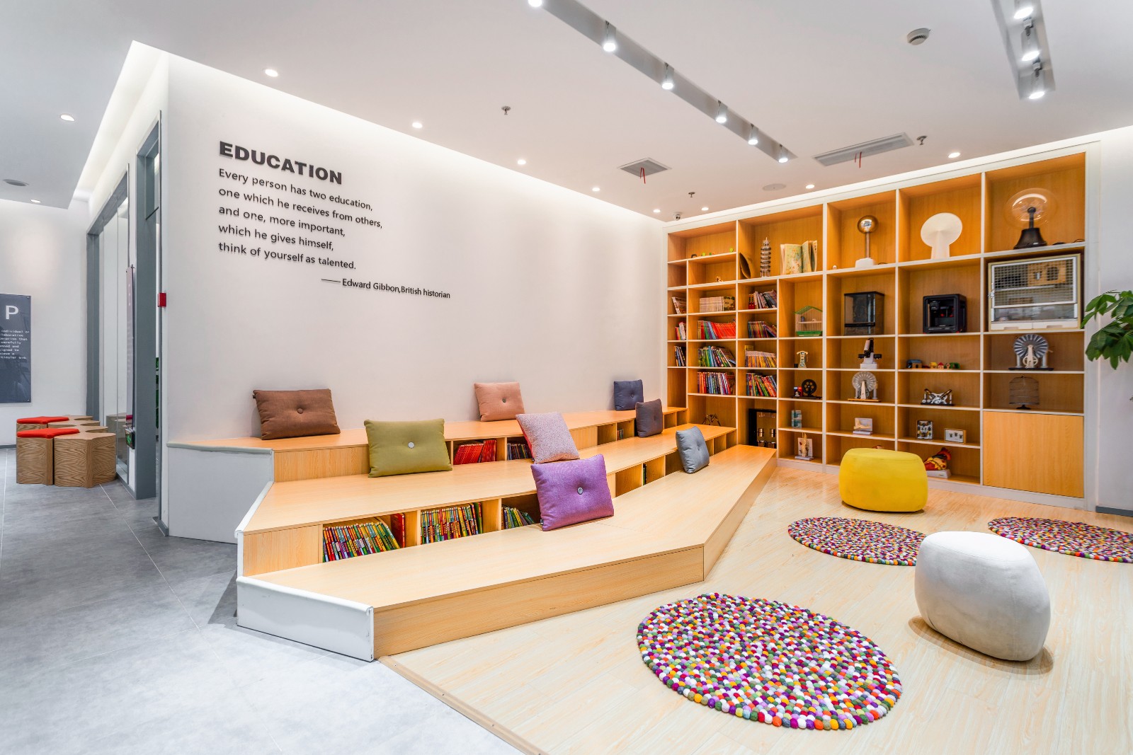 簡約英語教育機構裝修設計-第3張圖片-上海古都建筑設計集團 簡約英語教育機構裝修設計-第3張圖片-上海古都建筑設計集團