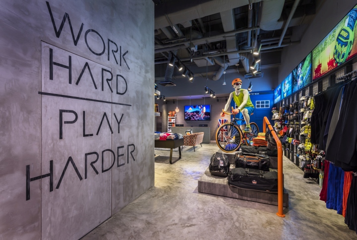 輕工業風體育用品店裝修設計-第2張圖片-上海古都建筑設計集團 輕工業風體育用品店裝修設計-第2張圖片-上海古都建筑設計集團