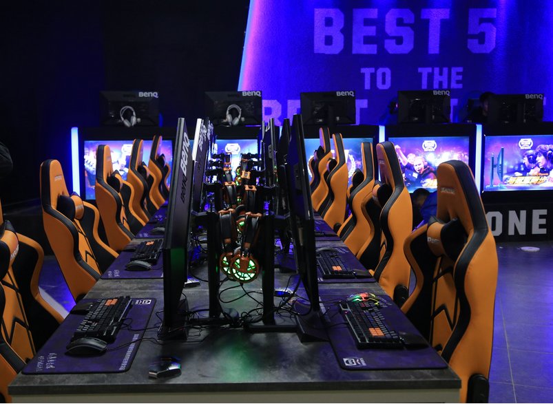 現代科技風格網吧裝修設計-第1張圖片-上海古都建筑設計集團 現代科技風格網吧裝修設計-第1張圖片-上海古都建筑設計集團