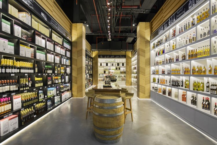 時(shí)尚簡約煙酒莊裝修設(shè)計(jì)-第5張圖片-上海古都建筑設(shè)計(jì)集團(tuán)