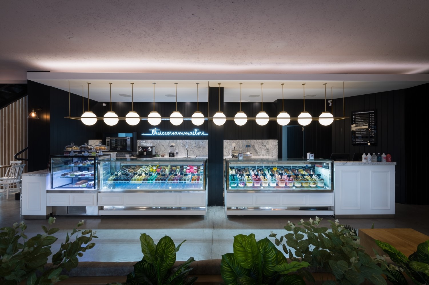 簡潔明了冰淇淋蛋糕店裝修設計-第3張圖片-上海古都建筑設計集團 簡潔明了冰淇淋蛋糕店裝修設計-第3張圖片-上海古都建筑設計集團