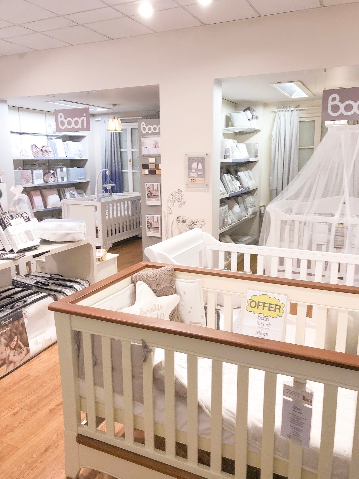 現代孕嬰一體店裝修設計-第3張圖片-上海古都建筑設計集團 現代孕嬰一體店裝修設計-第3張圖片-上海古都建筑設計集團