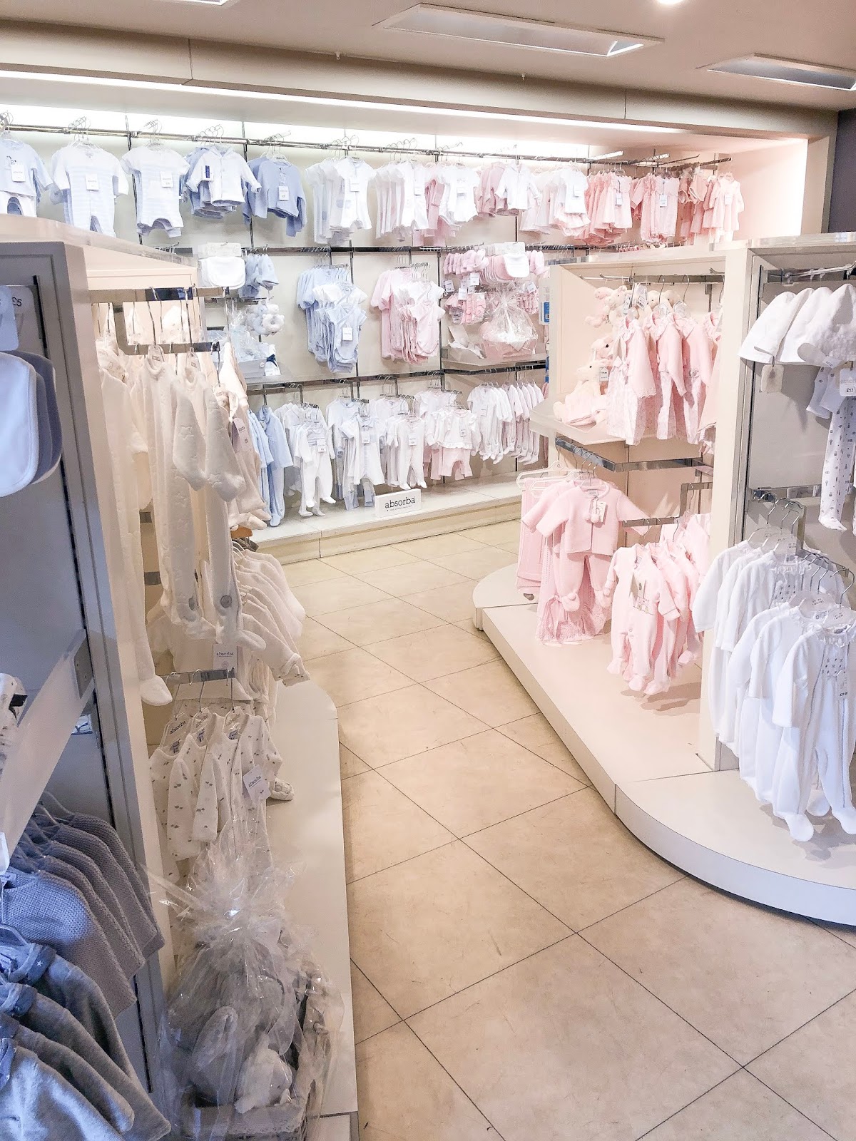 現代孕嬰一體店裝修設計-第2張圖片-上海古都建筑設計集團 現代孕嬰一體店裝修設計-第2張圖片-上海古都建筑設計集團