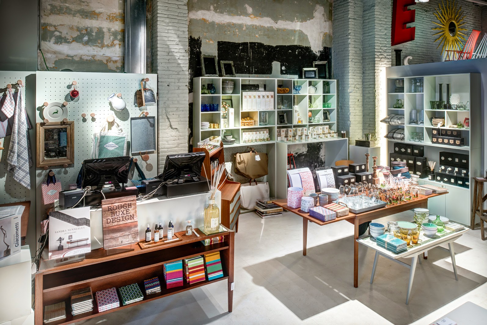 精品時尚飾品一體店裝修-第2張圖片-上海古都建筑設計集團 精品時尚飾品一體店裝修-第2張圖片-上海古都建筑設計集團