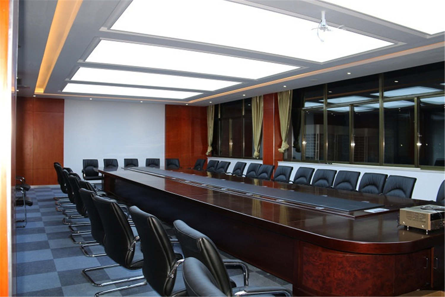 投資管理公司辦公室裝修設計-第3張圖片-上海古都建筑設計集團 投資管理公司辦公室裝修設計-第3張圖片-上海古都建筑設計集團