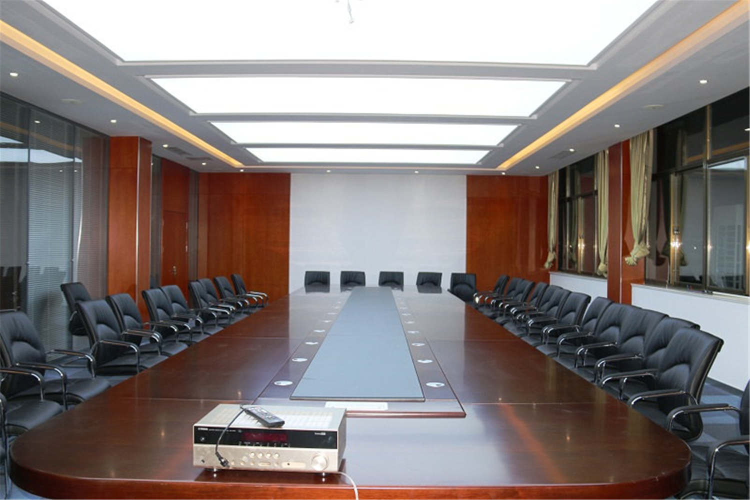 投資管理公司辦公室裝修設計-第2張圖片-上海古都建筑設計集團 投資管理公司辦公室裝修設計-第2張圖片-上海古都建筑設計集團