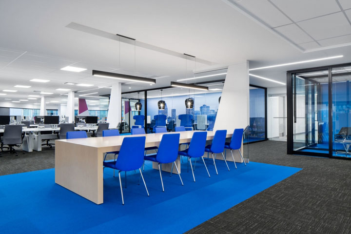 4100平米極簡而凝練的辦公空間設計布局圖-第4張圖片-上海古都建筑設計集團 4100平米極簡而凝練的辦公空間設計布局圖-第4張圖片-上海古都建筑設計集團